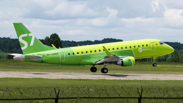 RA-02868::S7 Airlines